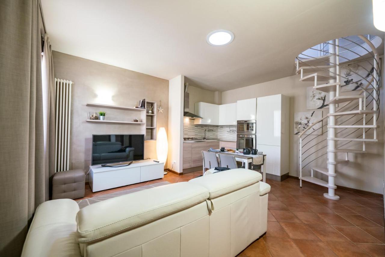 Sirmione Suite Private Terrace Exterior photo